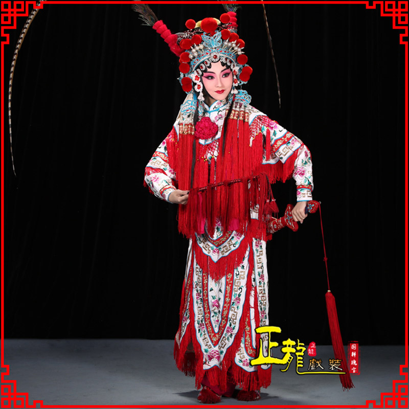 上街刀马旦改容战父 软绉镶边女改良靠